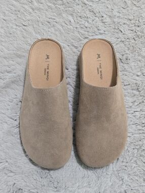Taupe Suede potato clogs Slip-On Women’s Mules shoes size 7.5